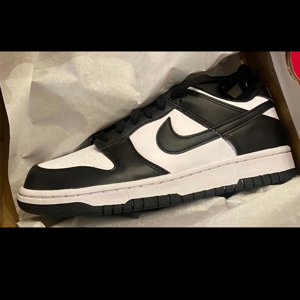 Nike Panda low dunks